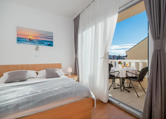 Lelas Apartamento *