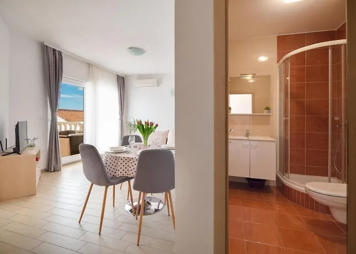 Lelas Apartamento *