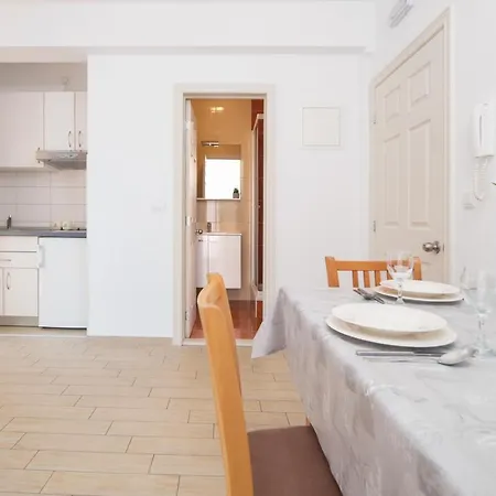 Apartamento Lelas Makarska